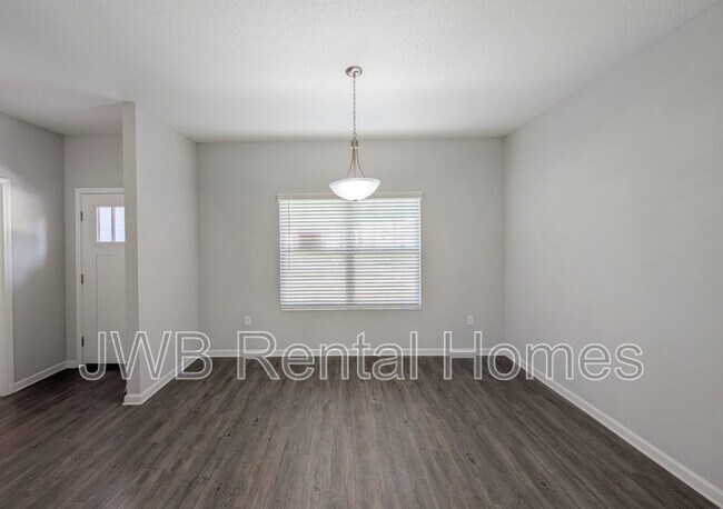 Foto del edificio - 6527 Alvin Rd