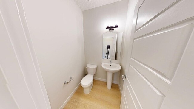 Building Photo - New executive townhouse complex in Glenrid...