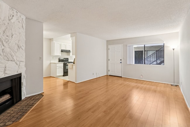 Foto del edificio - 725 E Providencia Ave