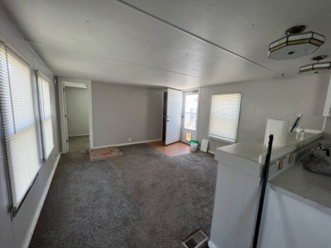 Building Photo - 1212 Butte Rd