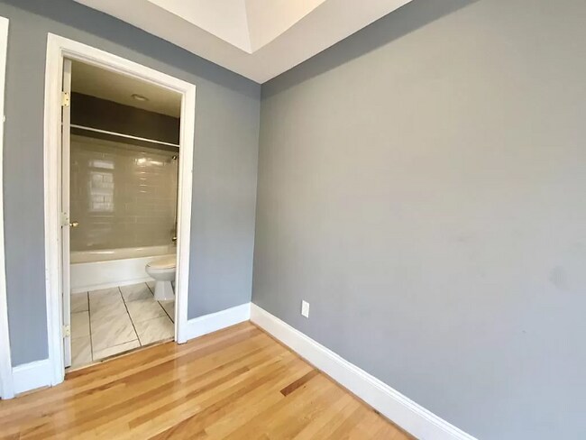 Building Photo - 1307 Herkimer St