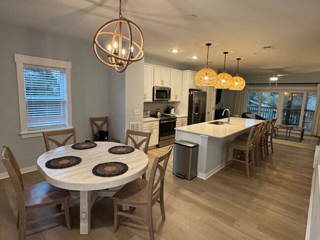 Foto del edificio - Outer Banks 2 Bedroom Fully Furnished Year...