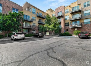 Building Photo - 9059 E Panorama Cir