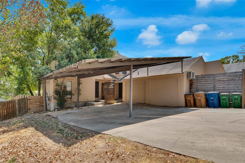 Foto principal - 6711 Deatonhill Dr