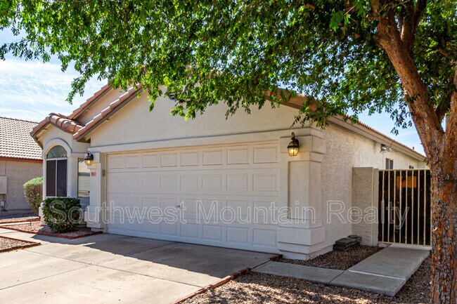 Foto del edificio - 881 E Baylor Ln