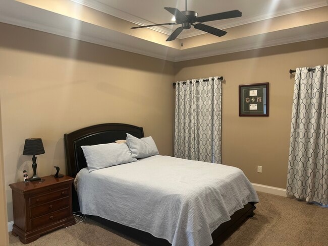 Foto del edificio - 181 Fieldstone Ln