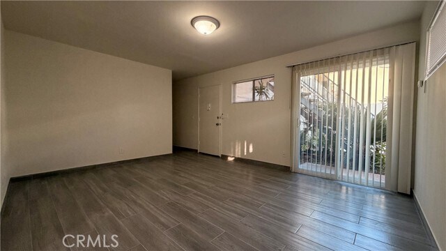 Foto del edificio - 908 Marguerita Ave