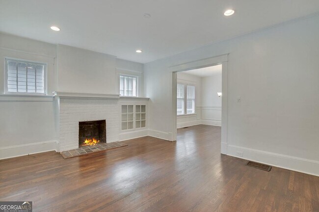 Building Photo - 860 Metropolitan Pkwy SW