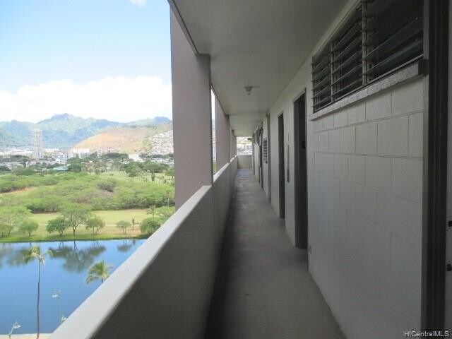 Building Photo - 2421 Ala Wai Blvd