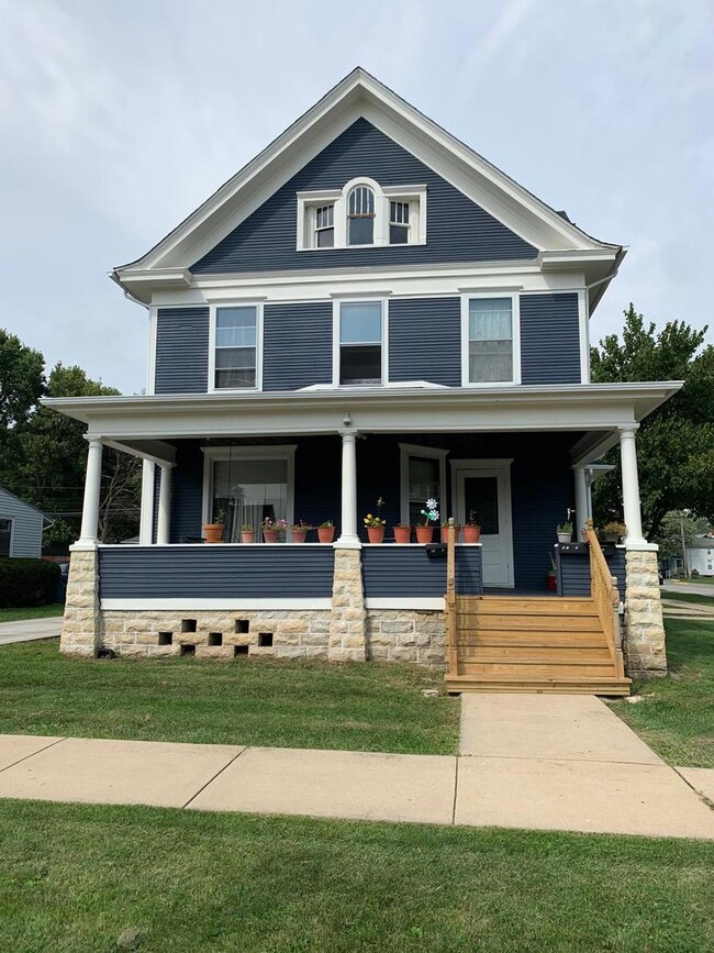 Foto del edificio - 355 W New York St