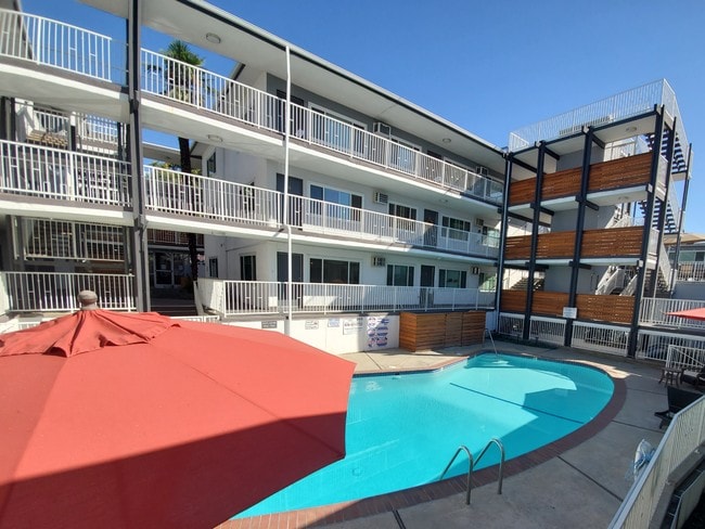 Building Photo - Amberwood Drive
