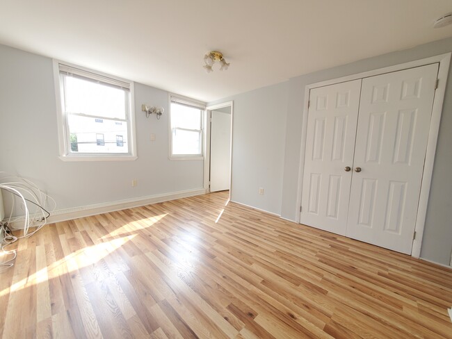 Foto del edificio - 22 Westervelt Pl