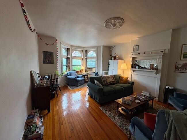 Foto del edificio - 2811 N Calvert St