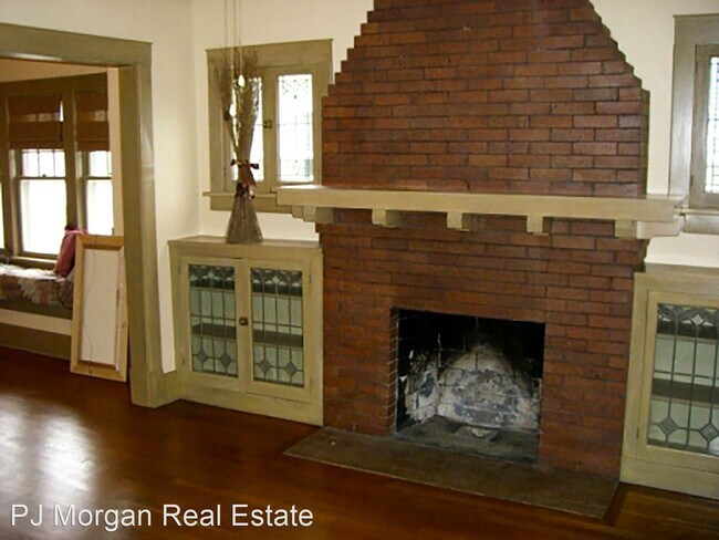 Building Photo - 3 br, 2 bath House - 5022 Capitol Ave