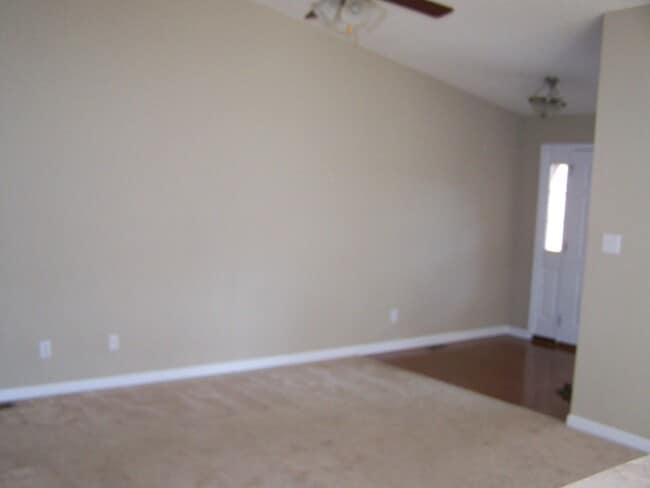 Building Photo - 7201 Long Shot Ln