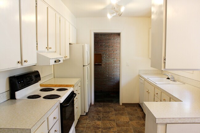 Foto del edificio - 1015 NE Duncan Ln