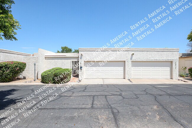 Building Photo - 2610 E Edgemont Ave