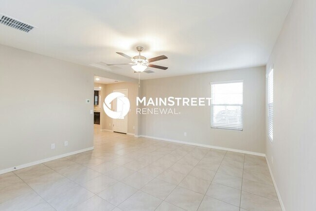 Foto del edificio - 4 Bedroom Pet-Friendly Home in Phoenix, AZ with Main Street Renewal