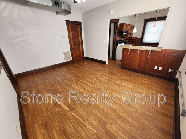 Building Photo - 19 N 12th St