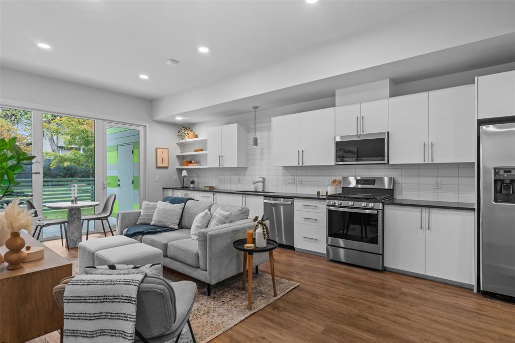 Foto principal - 4004 Banister Ln