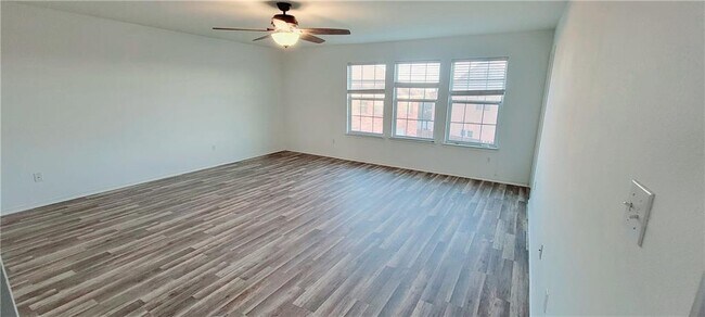 Building Photo - 801 Cisco Valley Dr