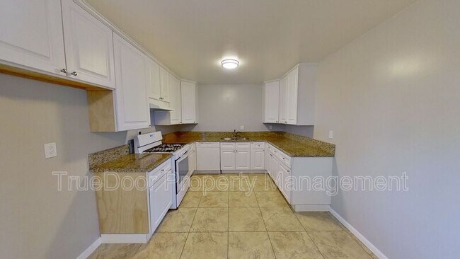 Building Photo - 17392 Keelson Ln