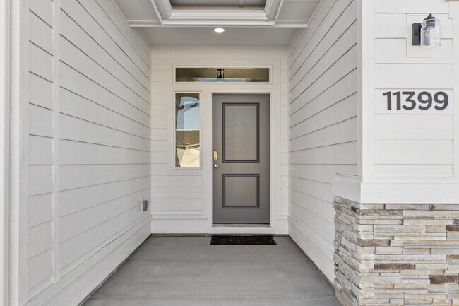 Building Photo - 11399 W Langit St