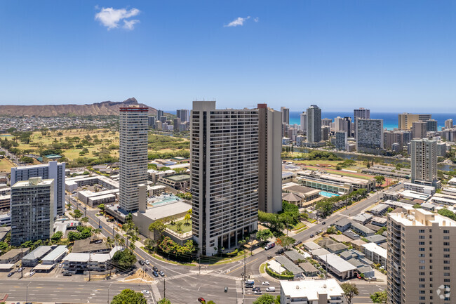 Foto aérea - Iolani Court Plaza