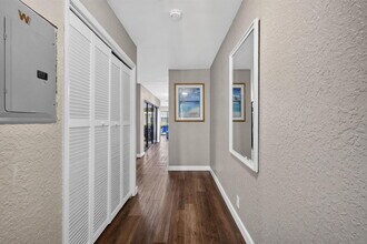Building Photo - 2301 S Ocean Blvd
