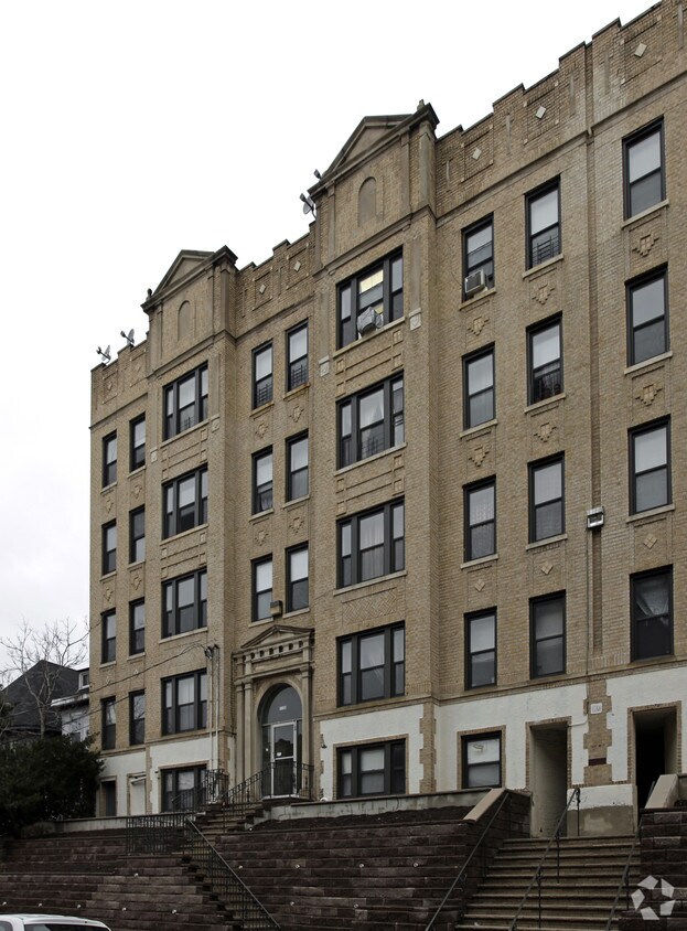 114 Glenwood Ave - Glenwood Hill