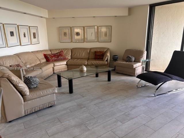 Foto del edificio - 170 Ocean Ln Dr