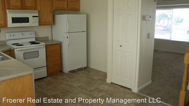 Building Photo - 4 br, 3 bath House - 1816 N 2530 W