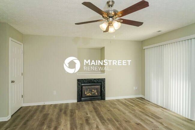 Foto del edificio - 4 Bedroom Pet-Friendly Home in JEFFERSONVILLE, IN with Main Street Renewal