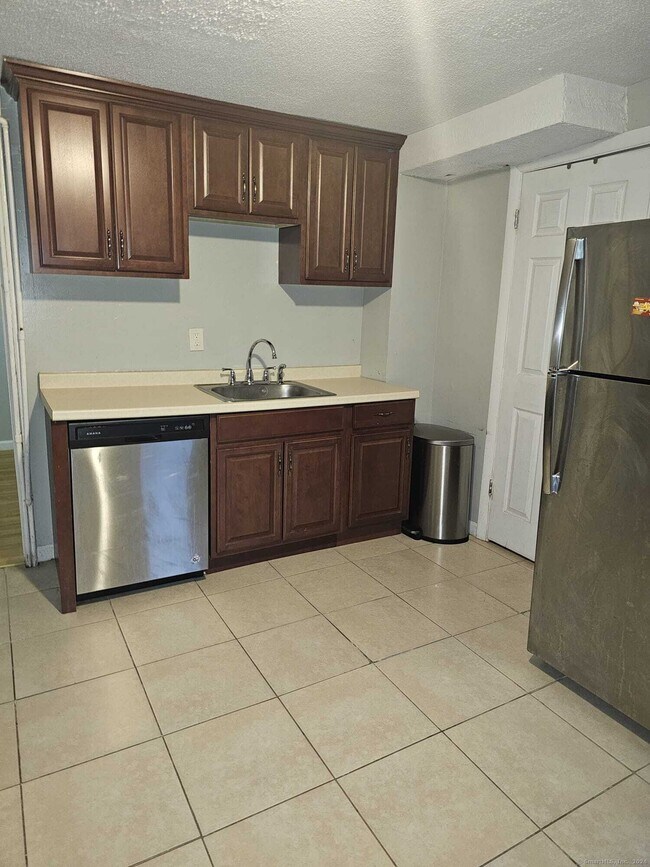 Foto del edificio - 54 North Ave