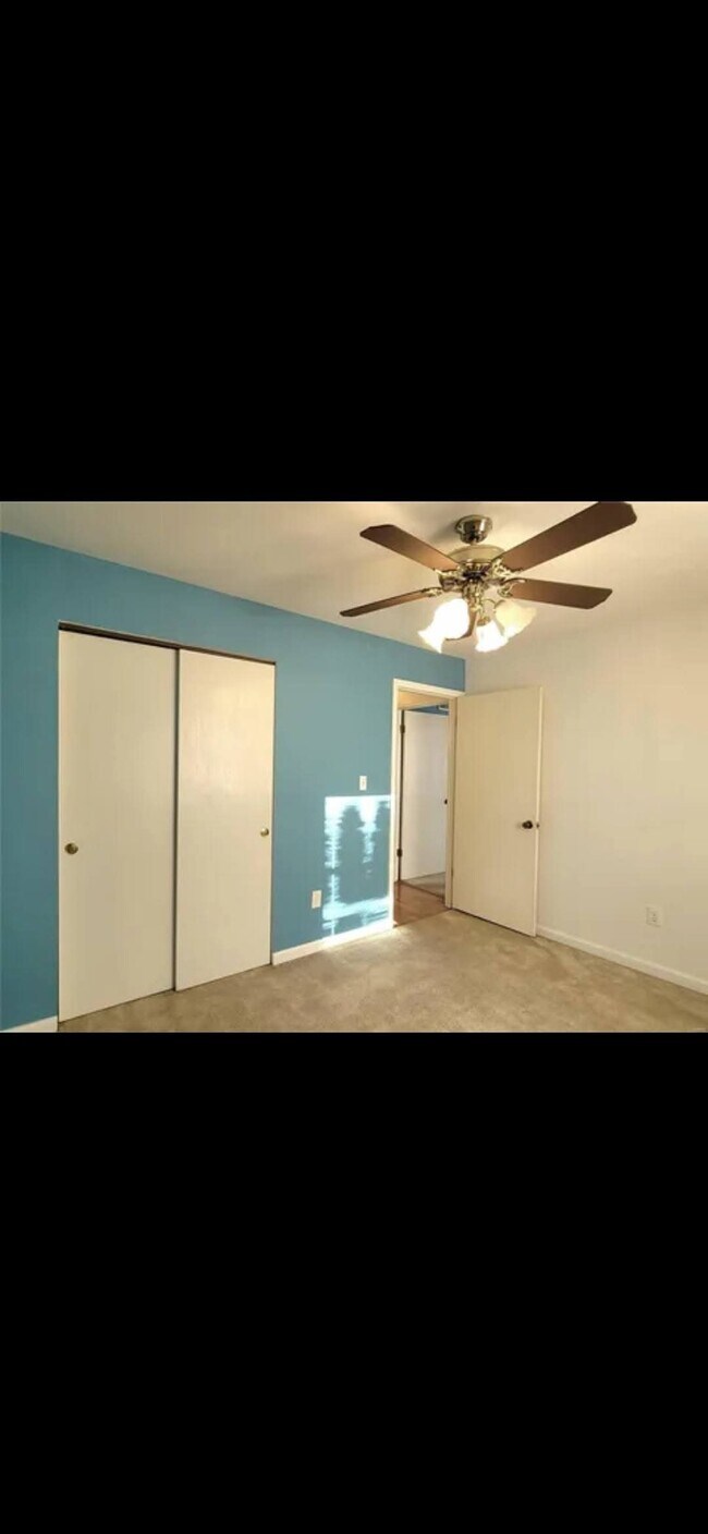 Foto del edificio - 702 Clearview Dr