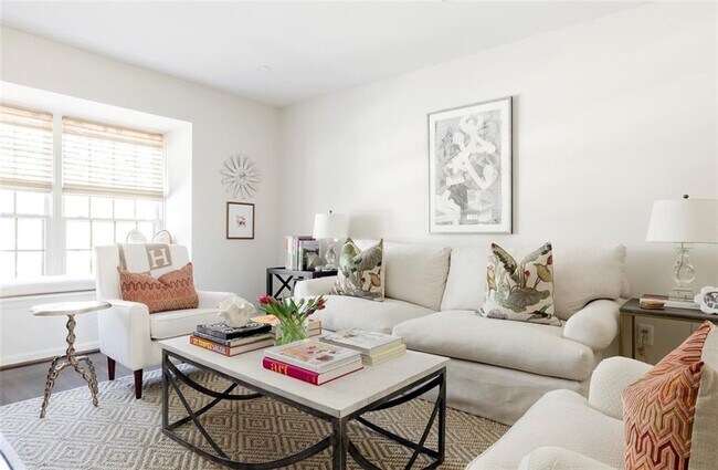 Foto del edificio - 143 Woodmere Square NW