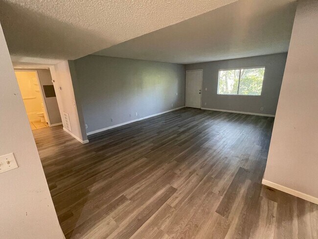 Foto del edificio - 3 bedroom, 2 bath Beaumont Beauty