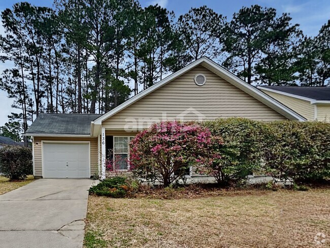 Building Photo - 136 Trickle Dr