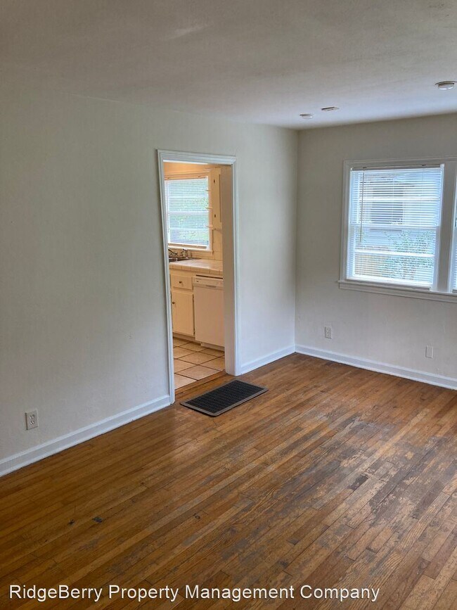 Building Photo - 3 br, 2 bath House - 705 Charlton St