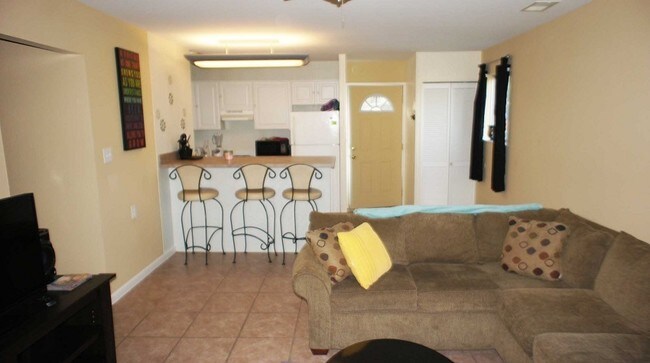 Foto del edificio - 32 W Stimson Ave