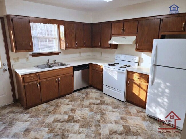 Foto del edificio - 5336 Dodson Branch Rd