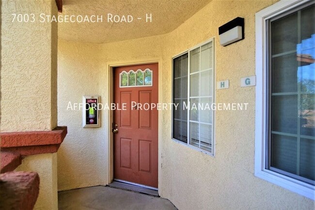 Building Photo - 7003 Stagecoach Rd