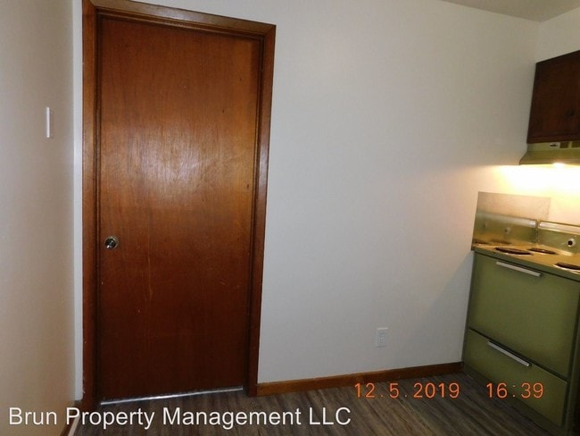 Building Photo - 4227 Coster Rd