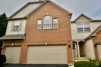 Building Photo - 2817 Stonewater Dr