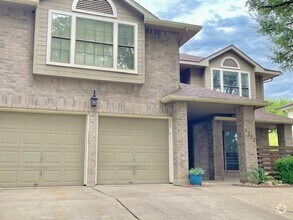 Building Photo - 1212 Weatherford Dr