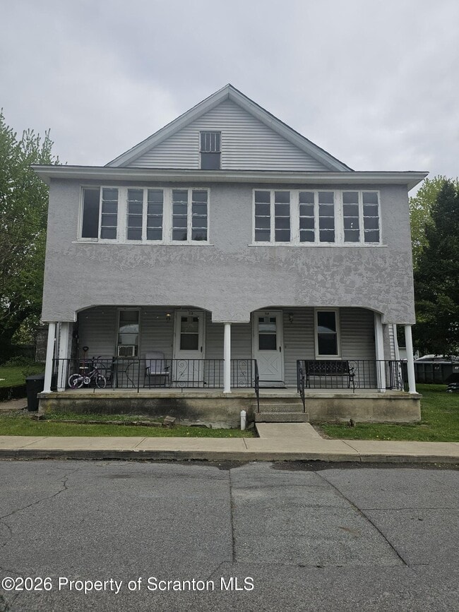 Building Photo - 112 William St