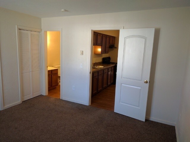 Foto del edificio - 1520 Brooke Park Dr