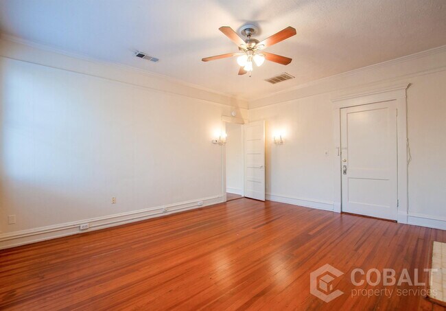 Foto del edificio - 867 Rosedale Rd NE