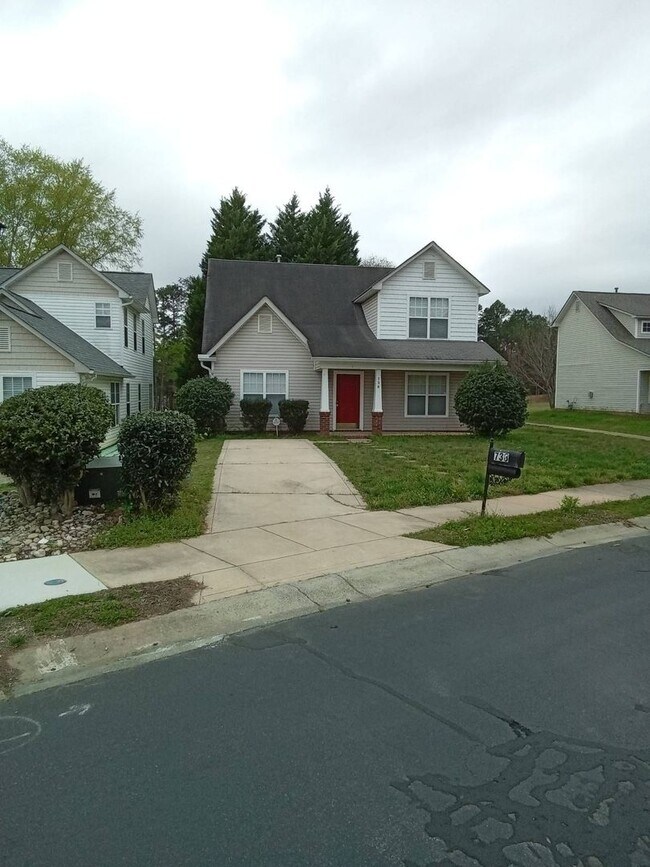 Foto del edificio - Great Home Close To Historical Downtown Matthews!