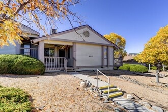 Building Photo - 3171 Shoshone Dr